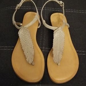 Gold feather toe sandals